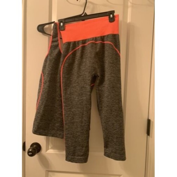 2 Pc "fc" Women’s Gray Orange Active Capri Pant Set Outfit Yoga Workout - Picture 7 of 7